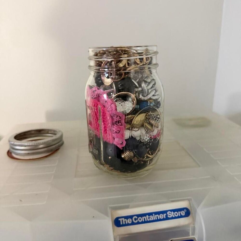 π Small Jewelry Crafting Jar! π - Picture 5 of 5